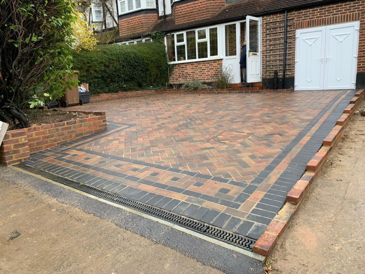 Large block paved front driveway